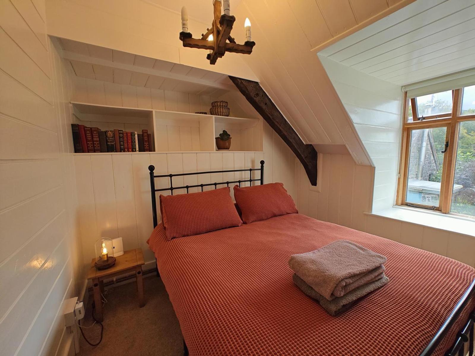 Y Cwtch - Panoramic Mountain Views Within Snowdonia'S National Park - 4X4 Recommended Villa Dolgellau Exterior photo